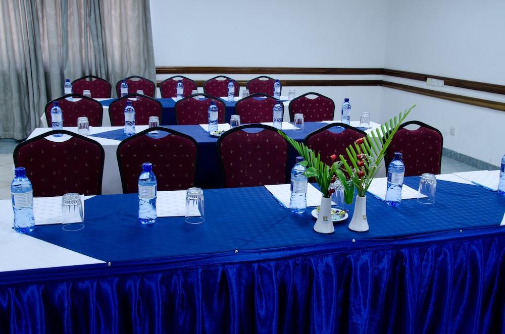Sentrim Castle Royal Hotel Mombasa Exteriér fotografie