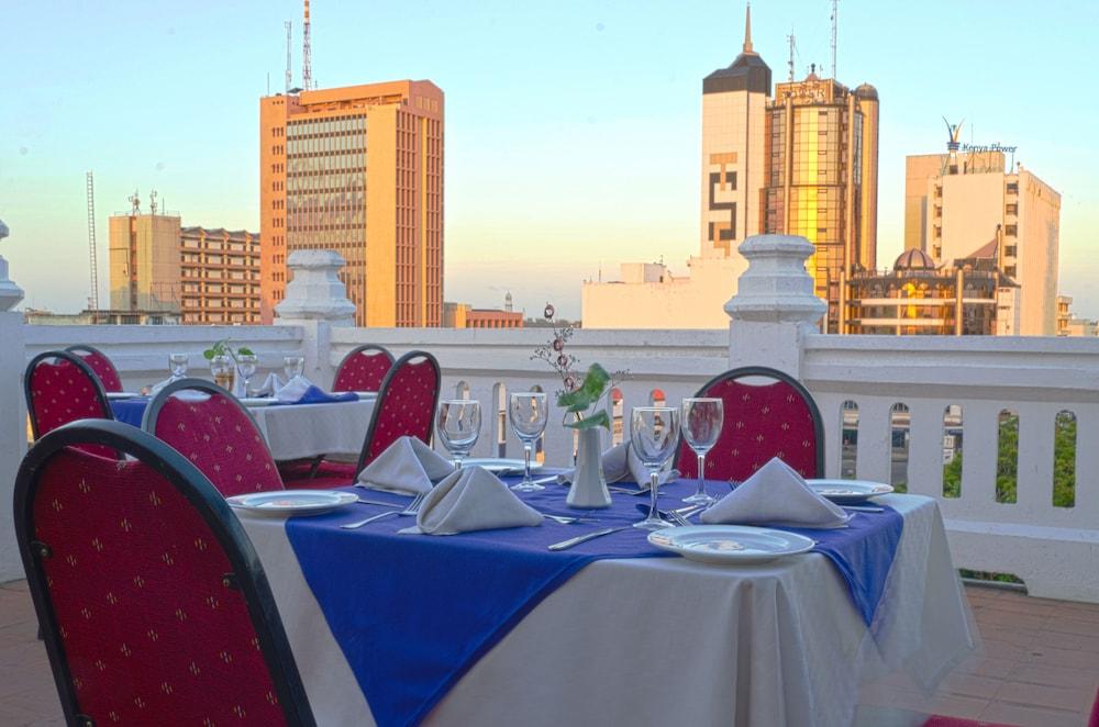Sentrim Castle Royal Hotel Mombasa Exteriér fotografie